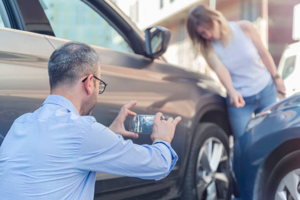 Professional Full Coverage Car Insurance technician working in Floral City, FL